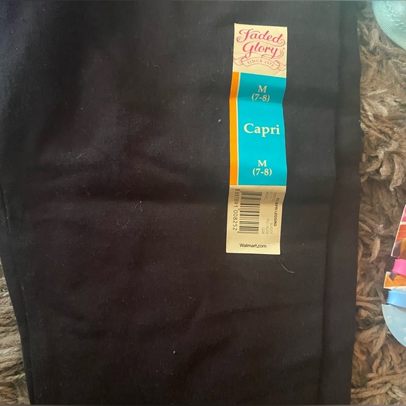 NWT Girls Disney Lot size 7/8
Includes accessories - Picture 4 of 6